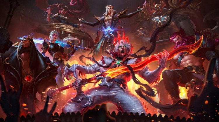 英雄联盟官推发问：15年EDG和18年RNG相遇谁会赢