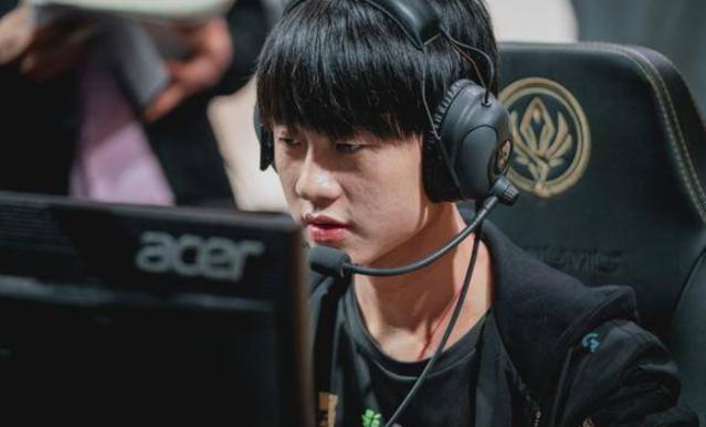 milkyway ：感谢乐言认可我的千珏，希望能跟他在野区里碰一碰